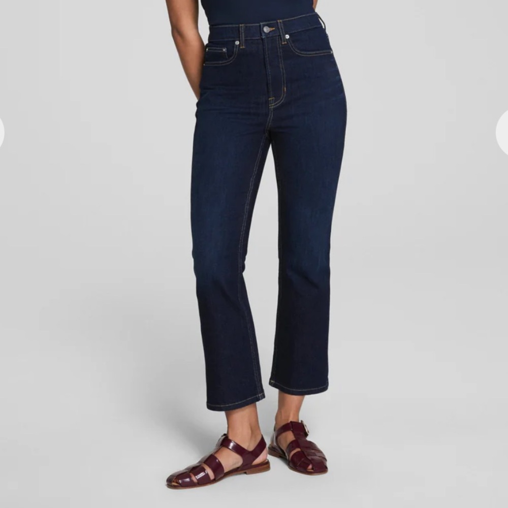 Spanx fitsense kick flare jeans, size 6 NWT